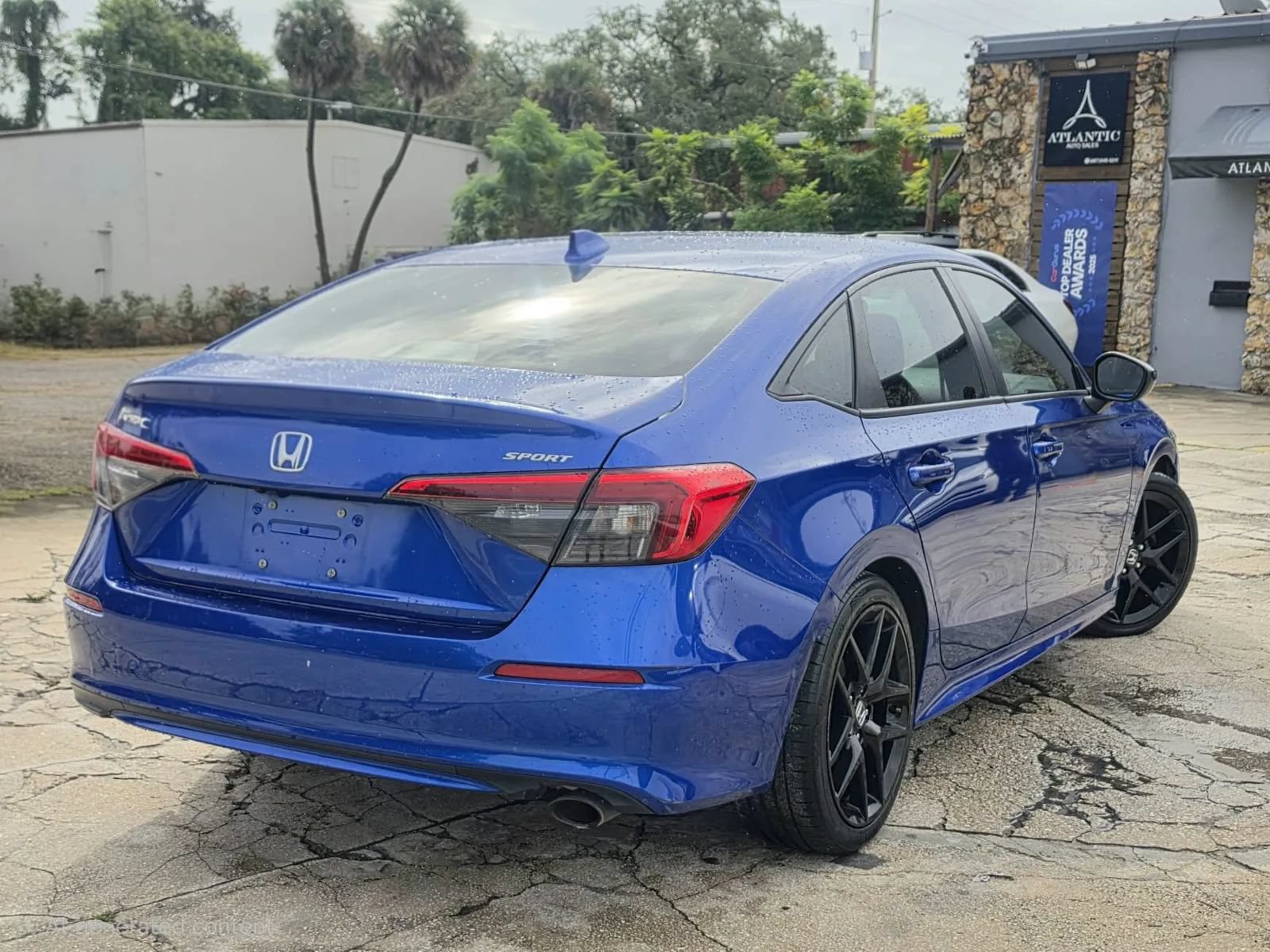 Used 2023 Honda Civic Sport image 6