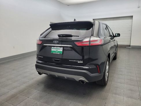 Used 2019 Ford Edge Titanium w/ Equipment Group 301A FWD image 7