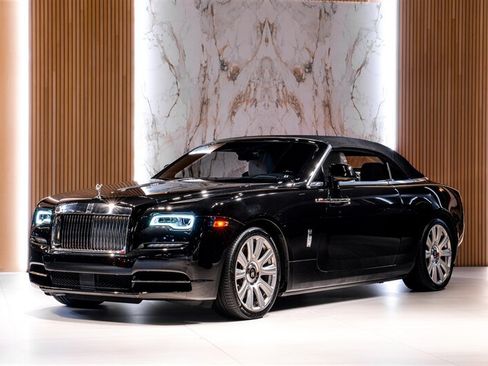 Used 2016 Rolls-Royce Dawn RWD image 2