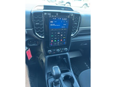 Used 2025 Ford Ranger XLT AWD/4WD image 14