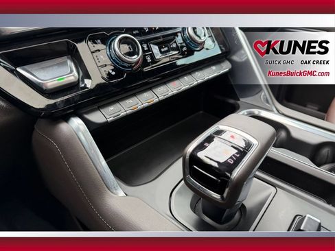 Used 2023 GMC Sierra 1500 Denali AWD/4WD image 19