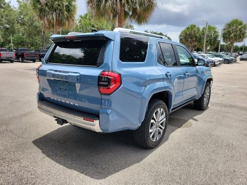 Used 2025 Toyota 4Runner Limited AWD/4WD image 3