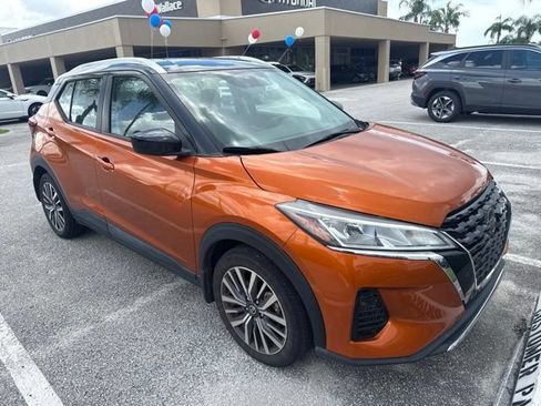 Used 2021 Nissan Kicks SV FWD image 3