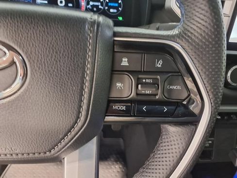 Used 2025 Toyota Tundra Platinum AWD/4WD image 11