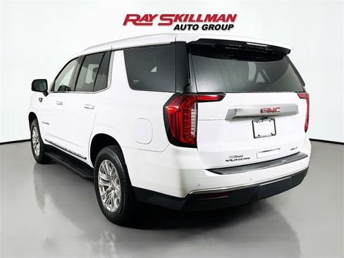Used 2023 GMC Yukon SLT w/ SLT Premium Package image 5
