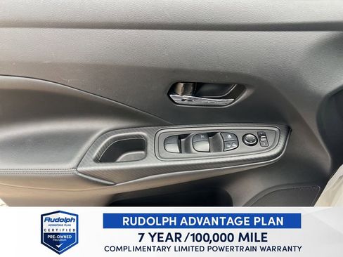 Used 2020 Nissan Versa SV image 18