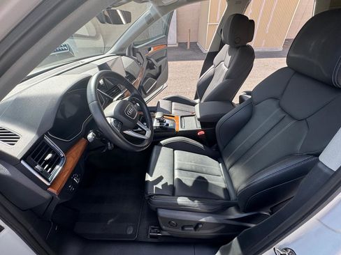 Used 2021 Audi Q5 e Premium Plus w/ Premium Plus Package image 21