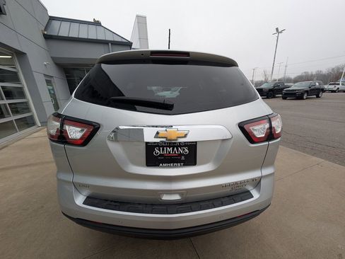 Used 2015 Chevrolet Traverse LT w/ Style and Technology Package image 10