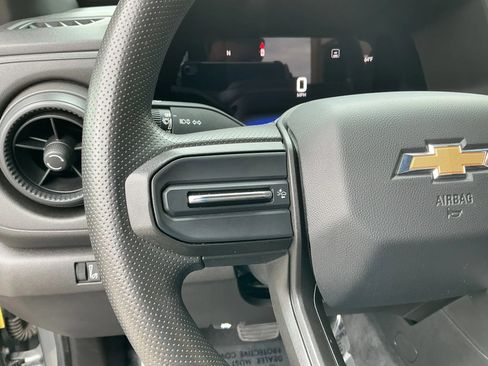 Used 2023 Chevrolet Colorado W/T RWD image 22