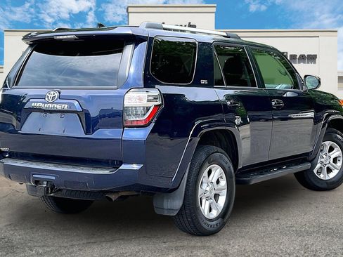 Used 2021 Toyota 4Runner SR5 AWD/4WD image 2