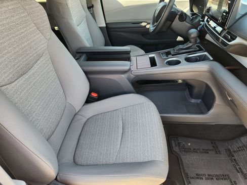 Used 2021 Toyota Sienna LE image 14