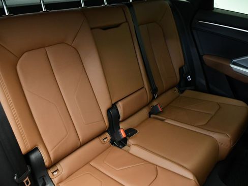 Used 2025 Audi Q3 2.0T Premium w/ Convenience Package image 54