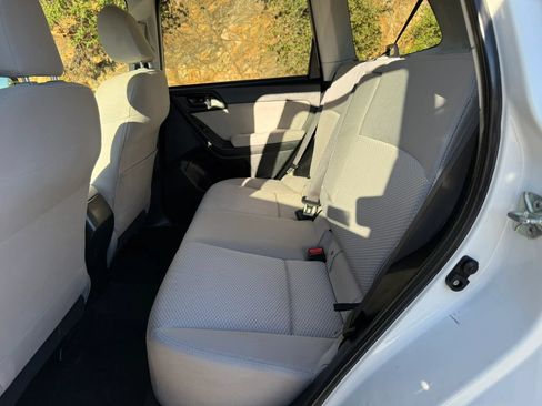 Used 2015 Subaru Forester 2.5i Premium AWD/4WD image 16