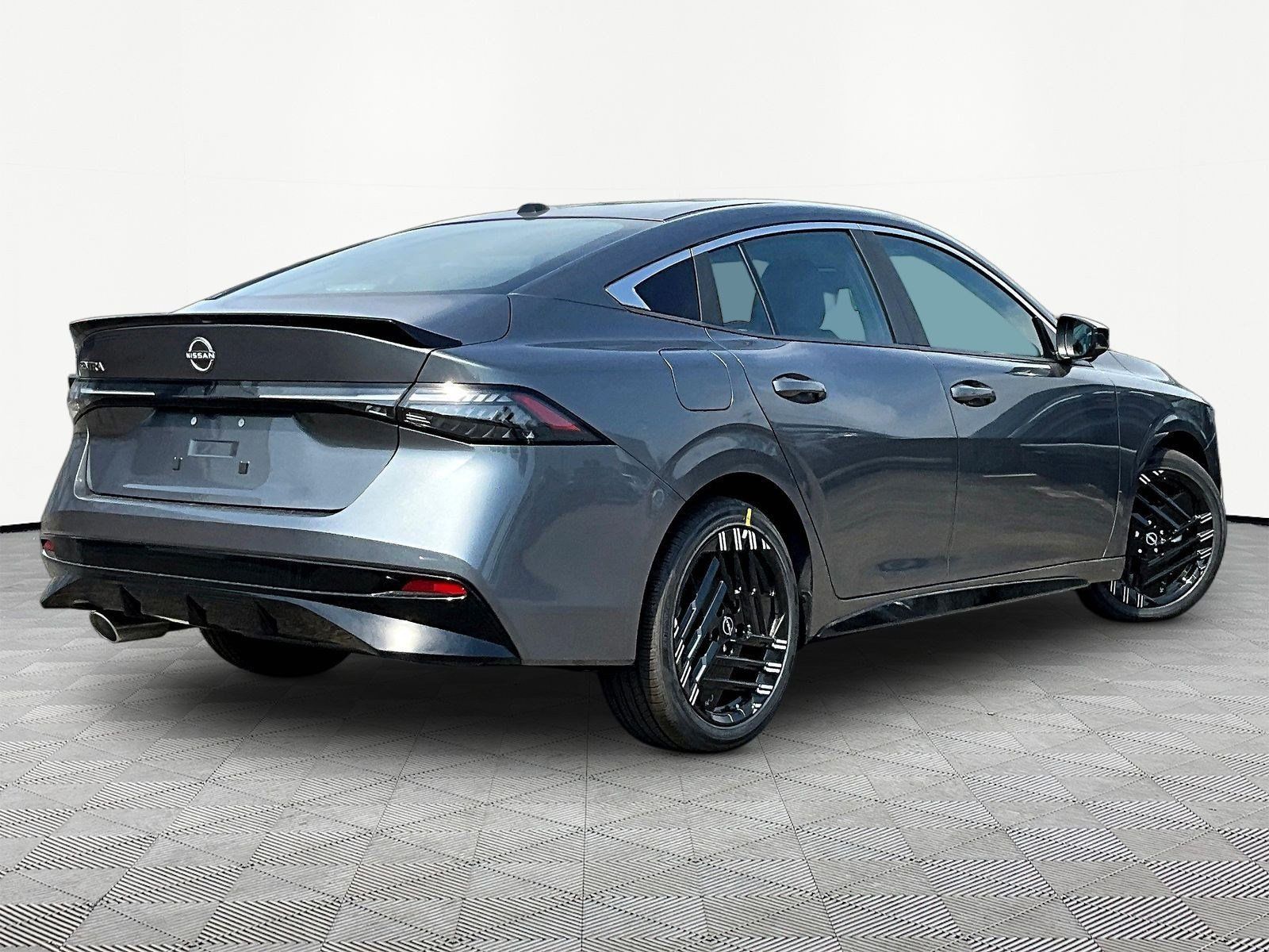 New 2027 Nissan Sentra SR w/ SR Premium Package FWD image 7