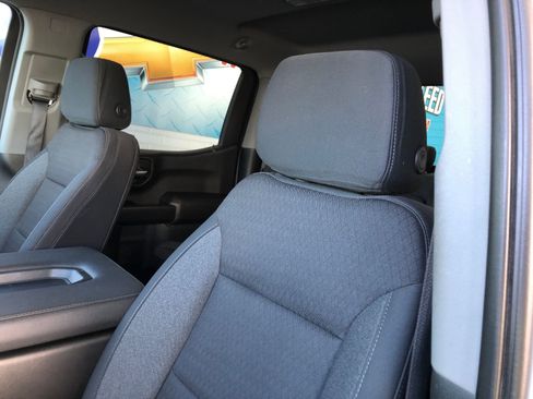 Used 2023 Chevrolet Silverado 1500 Custom w/ LPO, Dark Essentials Package AWD/4WD image 18