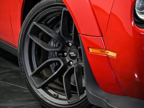 Used 2019 Dodge Challenger R/T Scat Pack RWD image 3