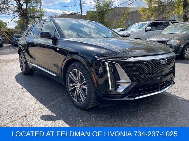 Used 2024 Cadillac Lyriq Luxury w/ LPO, Floor Liner Package AWD/4WD image 4