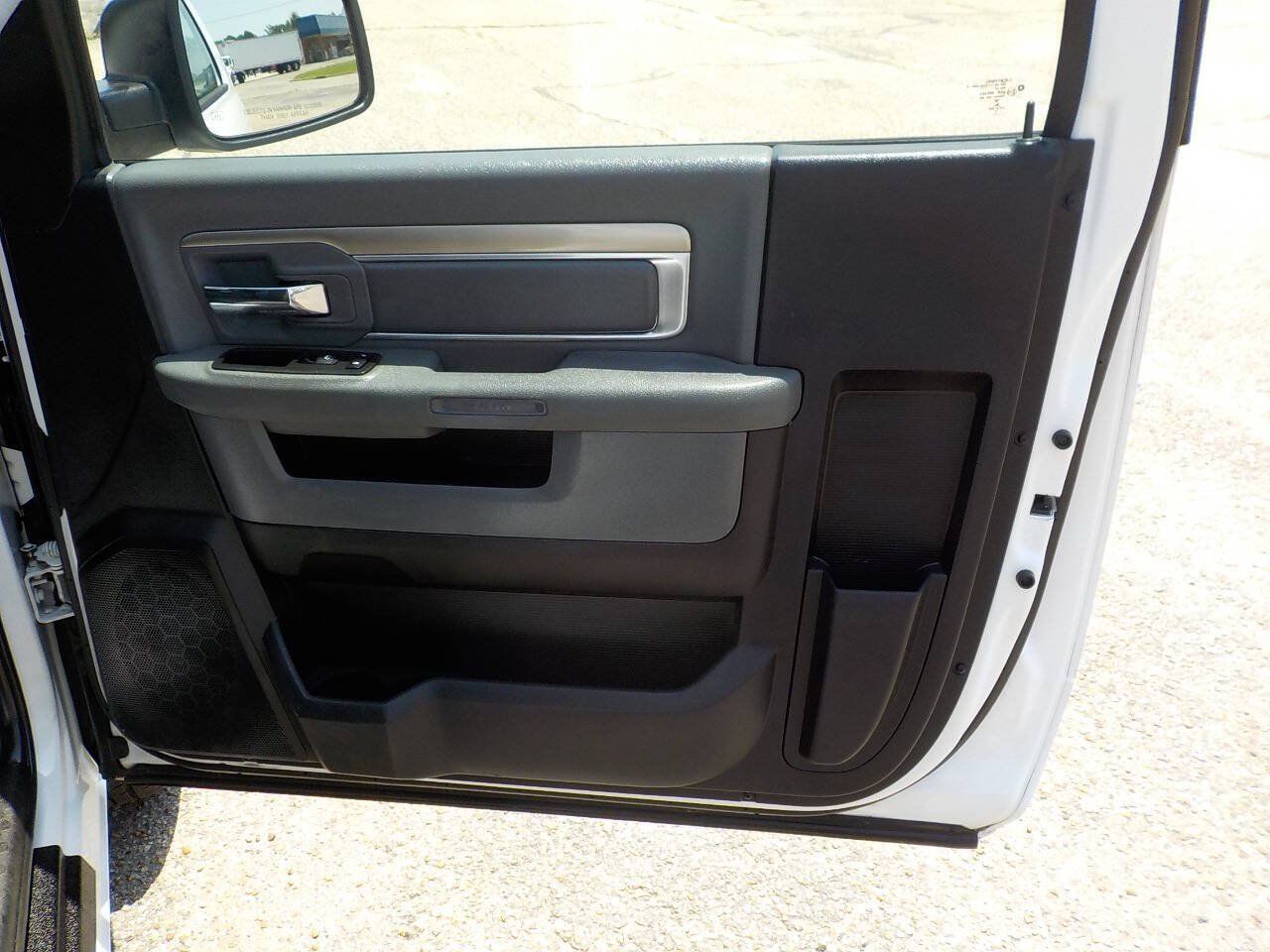 Used 2017 RAM 1500 Tradesman w/ Power & Remote Entry Group RWD image 24