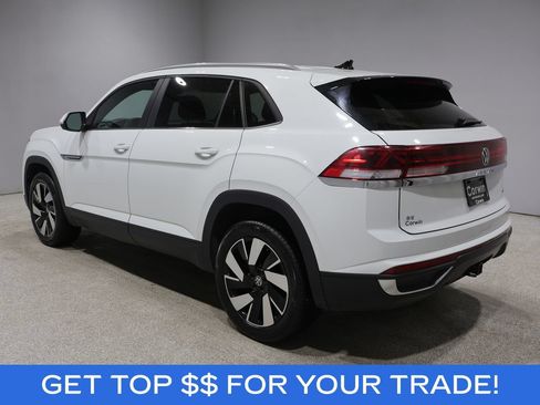 Used 2025 Volkswagen Atlas Cross Sport SE AWD/4WD image 4