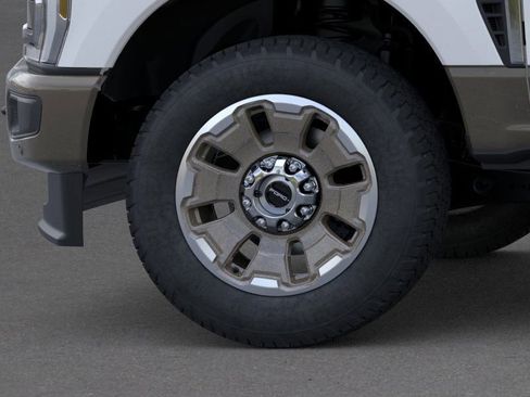 New 2026 Ford F350 King Ranch w/ FX4 Off-Road Package image 19