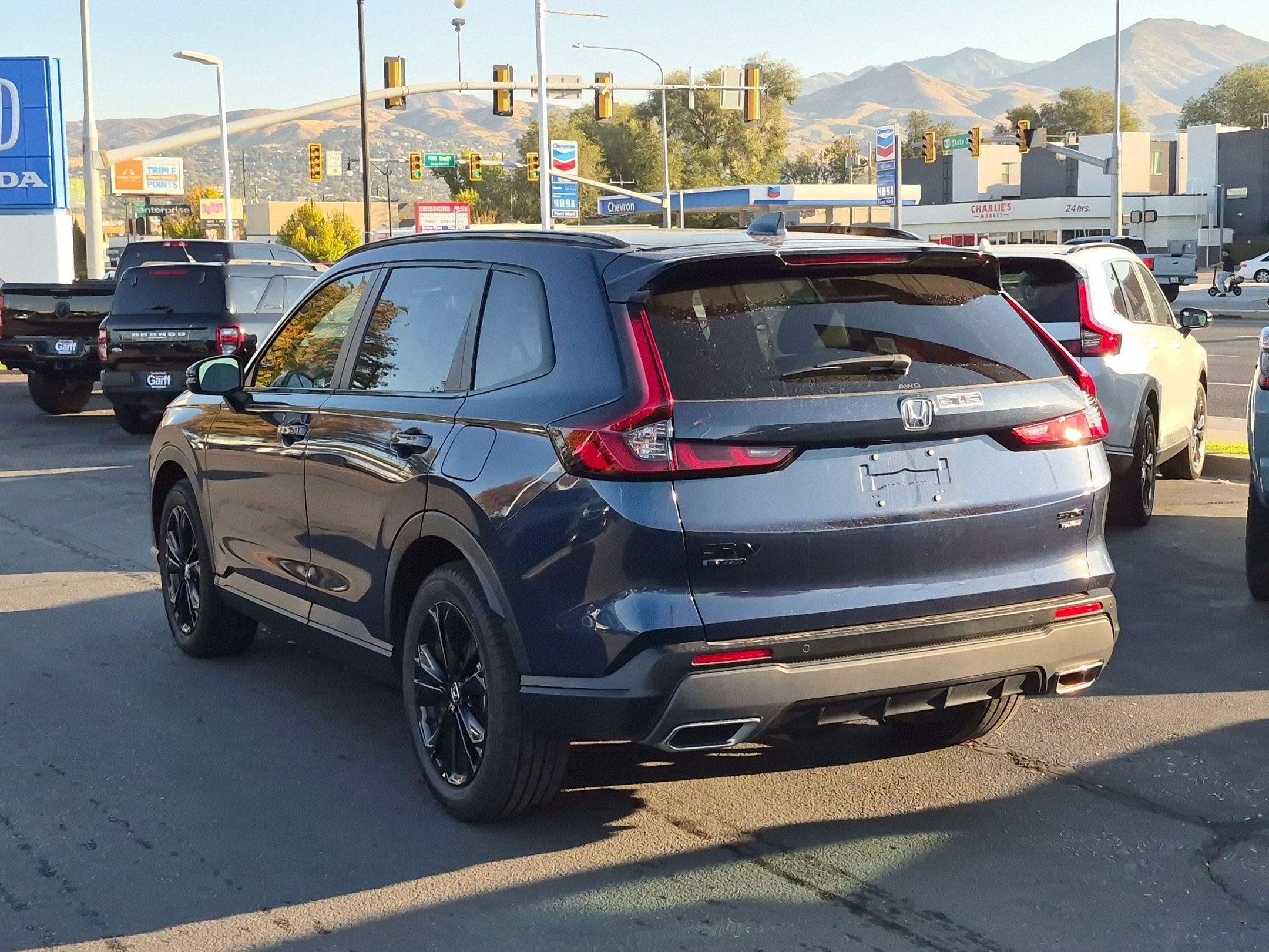 Used 2026 Honda CR-V Sport Touring image 8