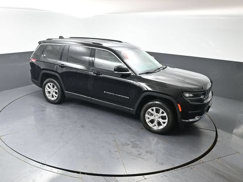 Used 2023 Jeep Grand Cherokee L Limited AWD/4WD image 45