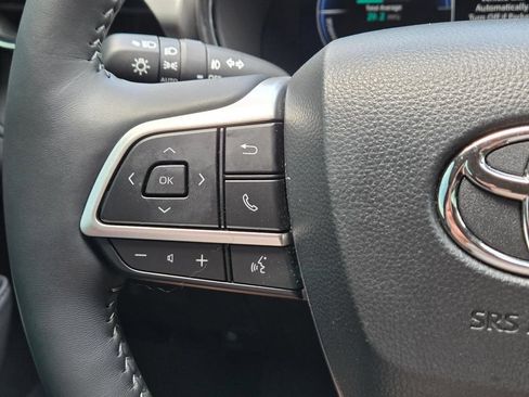 Used 2026 Toyota Highlander Platinum AWD/4WD image 24