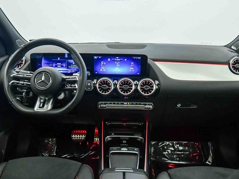 Used 2024 Mercedes-Benz GLA 35 AMG 4MATIC image 20