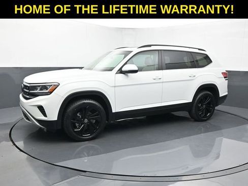 Used 2022 Volkswagen Atlas SE AWD/4WD image 2