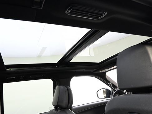 New 2025 Lincoln Navigator Reserve w/ Jet Appearance Package image 17