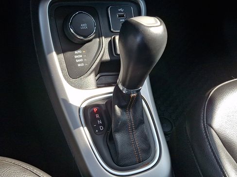 Used 2018 Jeep Compass Latitude w/ Popular Equipment Group image 15