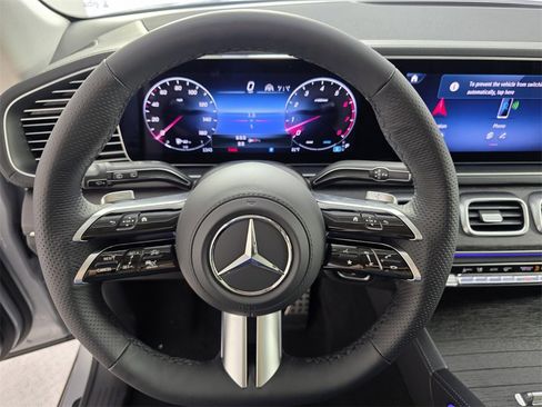 New 2026 Mercedes-Benz GLS 450 4MATIC image 14