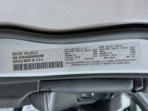 Used 2022 Jeep Grand Cherokee L Laredo image 31