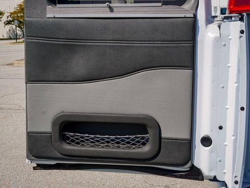 Used 2023 GMC Savana 2500 Extended image 91