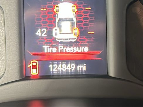 Used 2019 RAM 1500 Big Horn RWD image 22