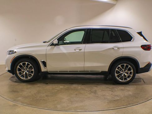 Used 2026 BMW X5 xDrive40i AWD/4WD image 3
