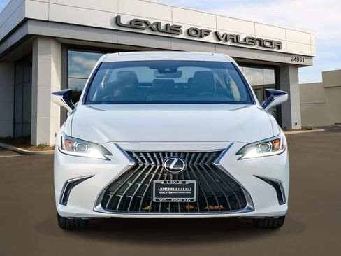 Certified 2023 Lexus ES 250 w/ Premium Package image 6