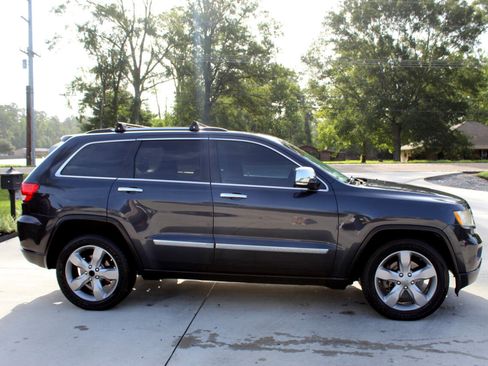 Used 2013 Jeep Grand Cherokee Limited w/ Advance Technology Group image 10