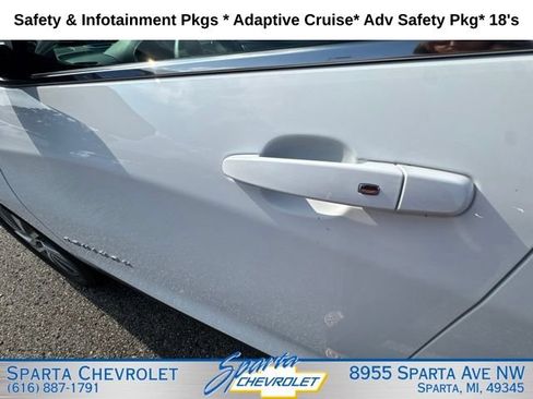 Used 2024 Chevrolet Equinox LT FWD image 10
