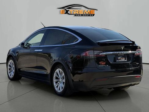 Used 2017 Tesla Model X 75D AWD/4WD image 5