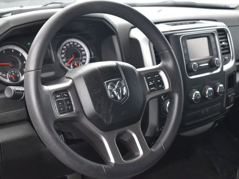 Used 2022 RAM 1500 Classic SLT image 6