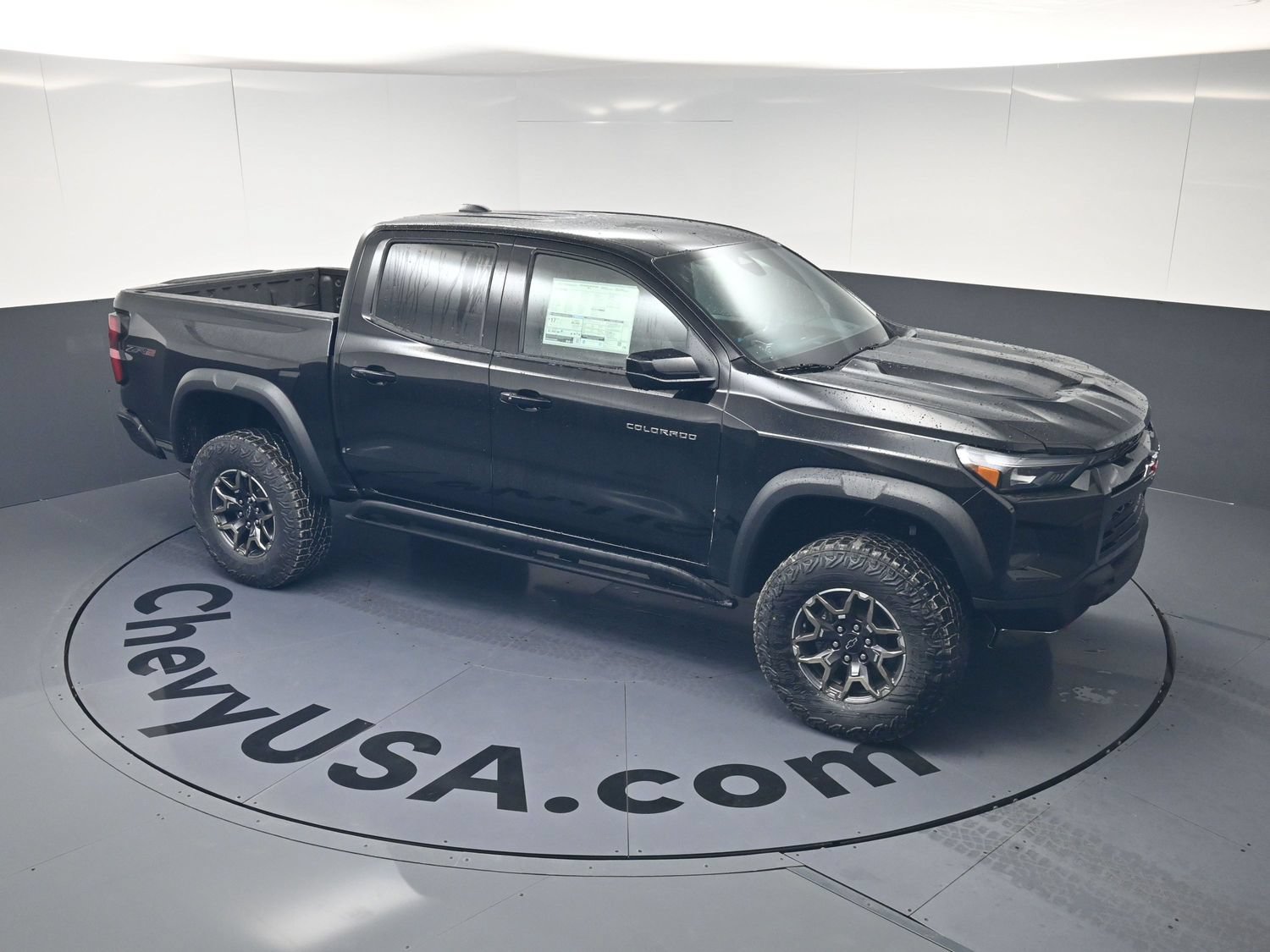 New 2026 Chevrolet Colorado ZR2 w/ Technology Package AWD/4WD image 39