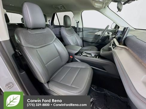 New 2025 Ford Explorer Active w/ Active Comfort Package image 31