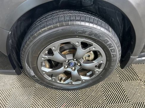 Used 2023 Subaru Crosstrek 2.5i Sport AWD/4WD image 9
