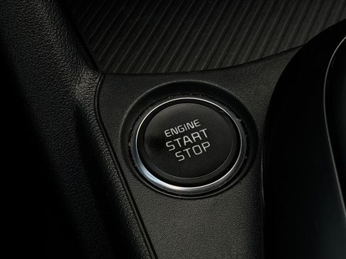 Used 2025 Kia K4 FWD image 25