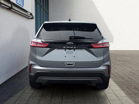 Certified 2024 Ford Edge SEL w/ Convenience Package AWD/4WD image 4