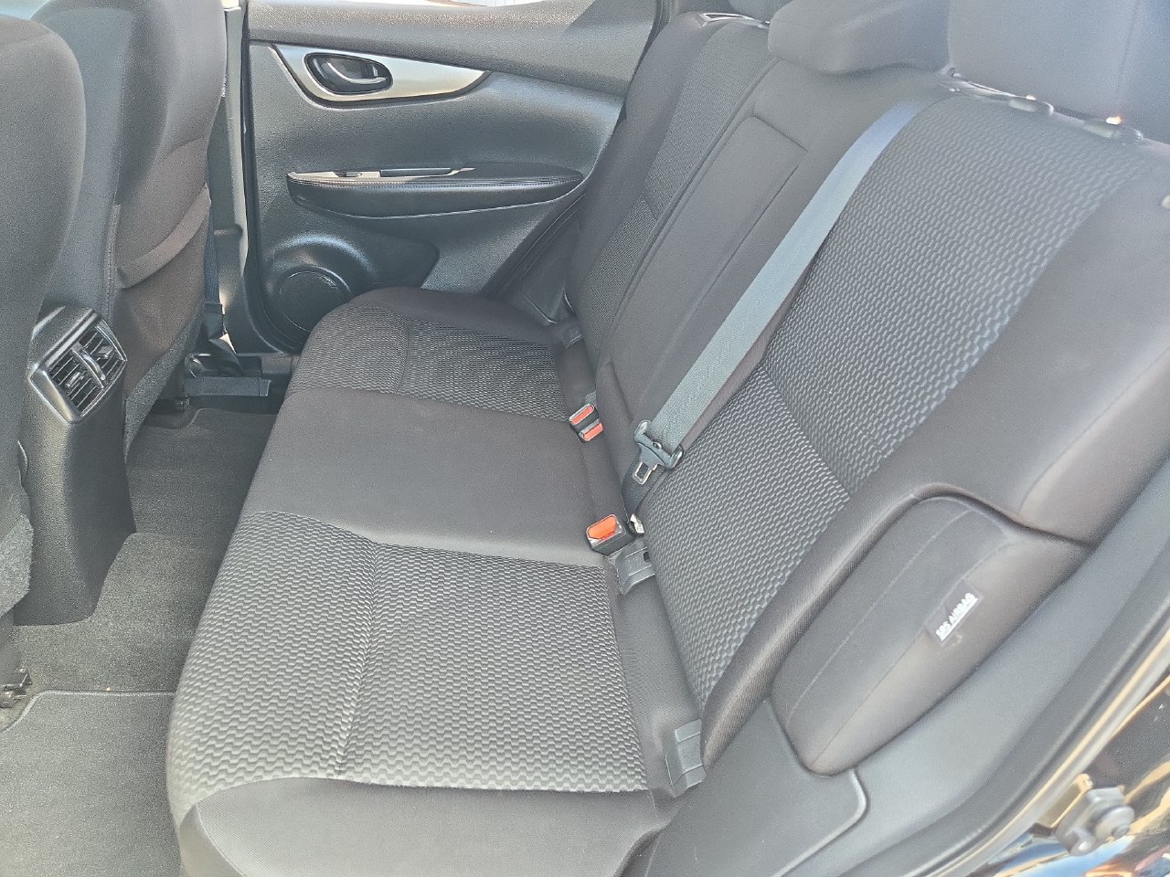 Used 2021 Nissan Rogue Sport S FWD image 14