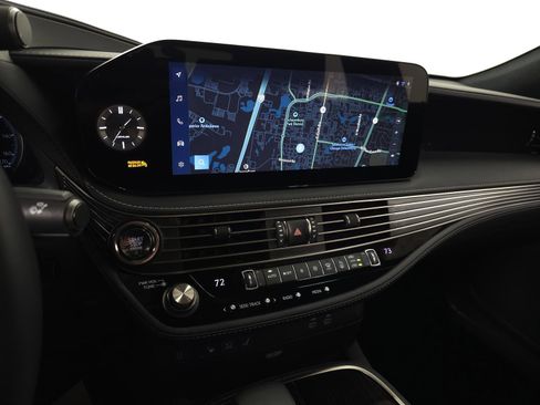 Certified 2024 Lexus LS 500 AWD w/ Luxury Package image 24