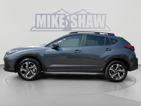 Used 2025 Subaru Crosstrek 2.5i Premium AWD/4WD image 2