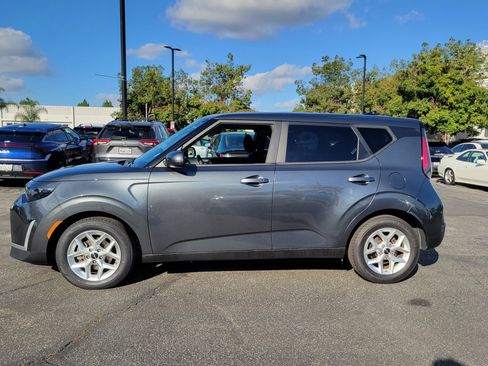 Used 2024 Kia Soul LX w/ Option Group 015 image 3